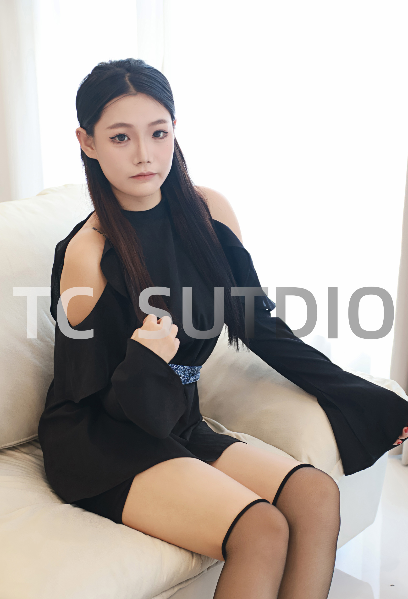 第4期-小孔- 乖巧女友 [1062张图片+33分钟视频]-已完结